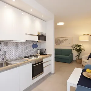 Apartment Adamaina - Sea View With Private Garage, Sestri Levante